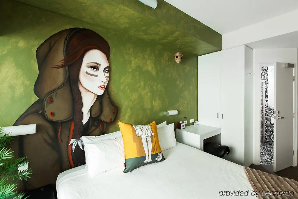 Majestic Minima Hotel Adelaide 3*,